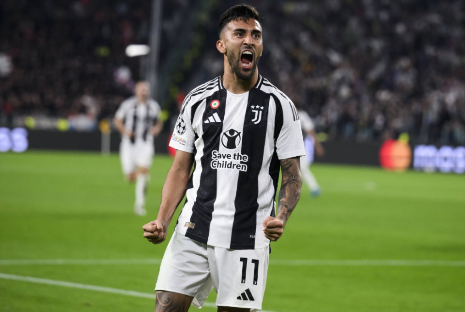 一瘸一拐, 奇在新闻发, 莱奥第