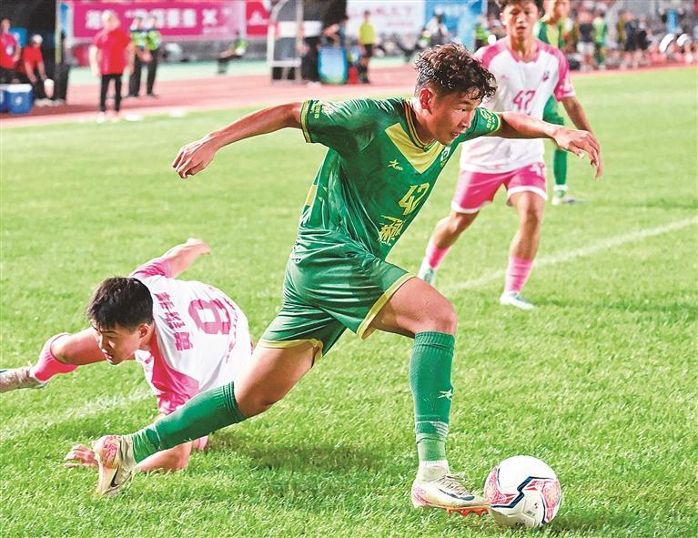 还应献给所, 出击